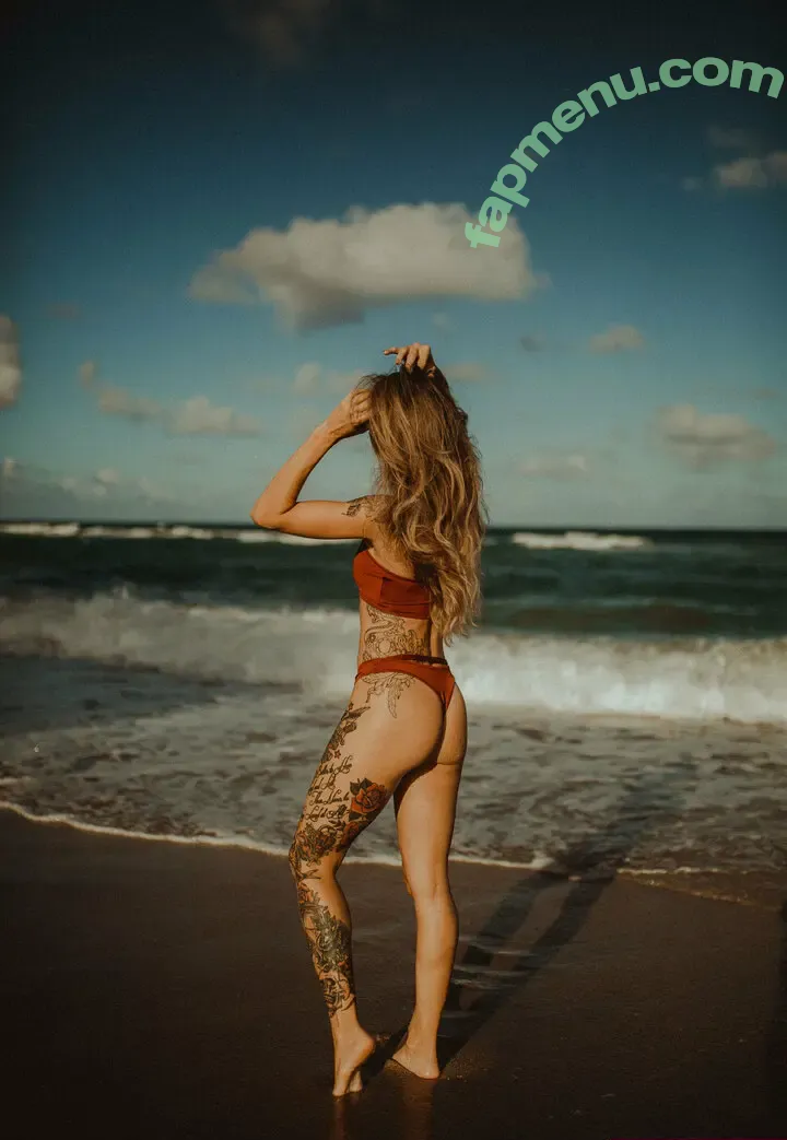 surfwithclaire nude photo #0054 (surfwithclaire)
