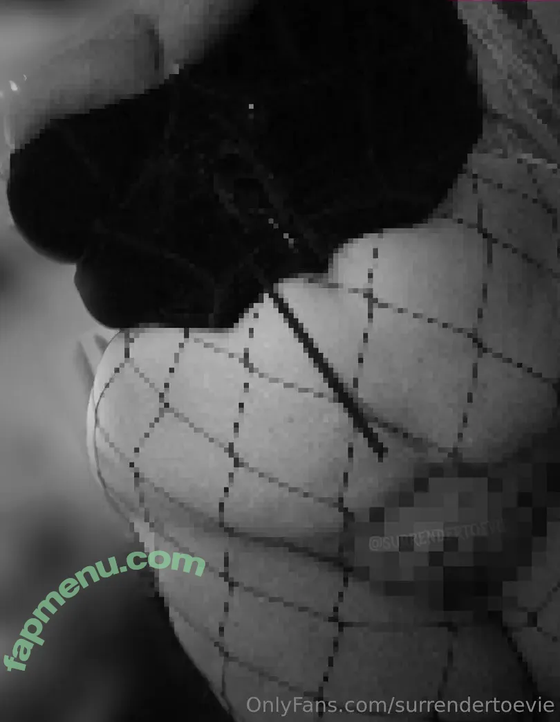 surrendertoevie nude photo #0009 (surrender.247)