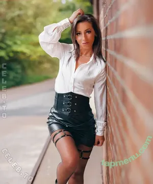 Susann1131 nude photo #0208