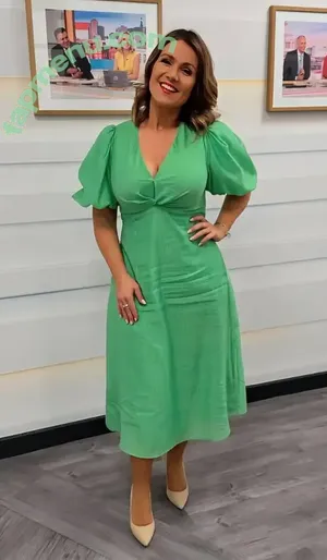 Susanna Reid / susannareid100 nude photo #0466