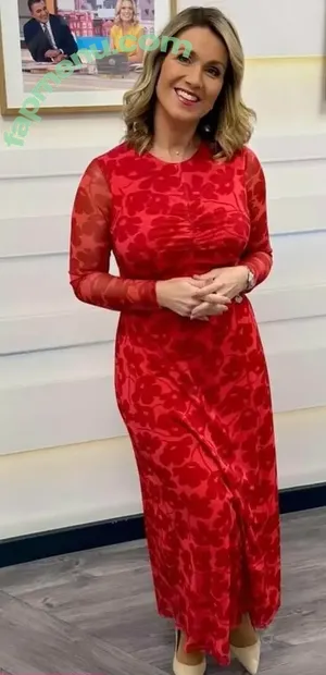 Susanna Reid / susannareid100 nude photo #0593
