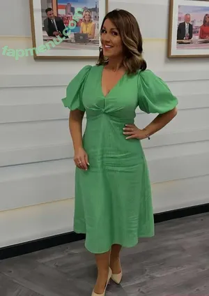 Susanna Reid / susannareid100 nude photo #0631