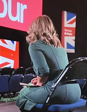 Susanna Reid / susannareid100 nude photo #0633