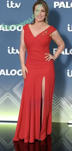 Susanna Reid / susannareid100 nude photo #0767