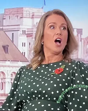 Susanna Reid / susannareid100 nude photo #0780