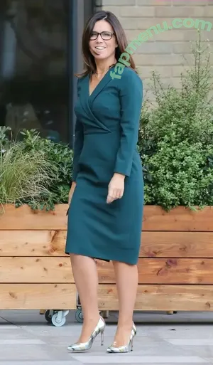 Susanna Reid / susannareid100 nude photo #0804