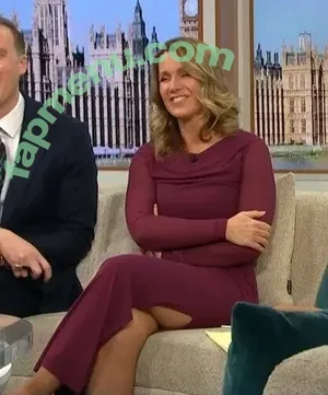 Susanna Reid / susannareid100 nude photo #0822