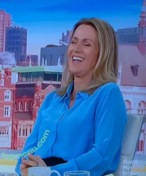 Susanna Reid / susannareid100 nude photo #0832