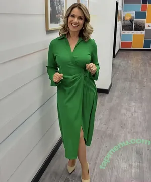 Susanna Reid / susannareid100 nude photo #0857