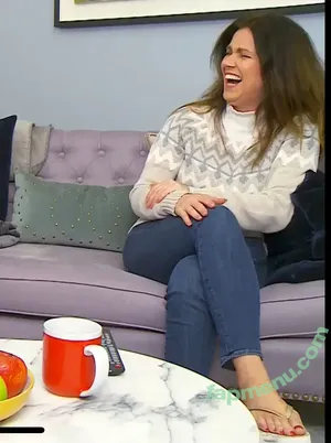 Susanna Reid / susannareid100 nude photo #0874