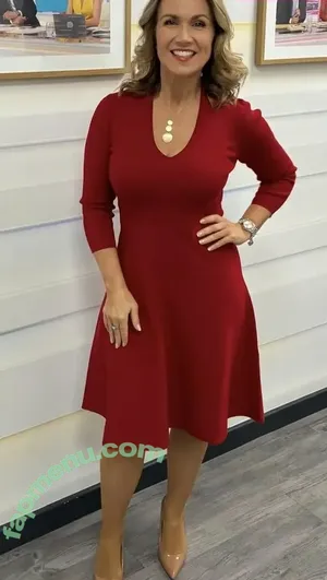 Susanna Reid / susannareid100 nude photo #0882