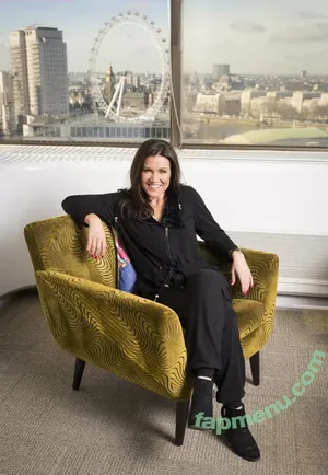 Susanna Reid / susannareid100 nude photo #0888