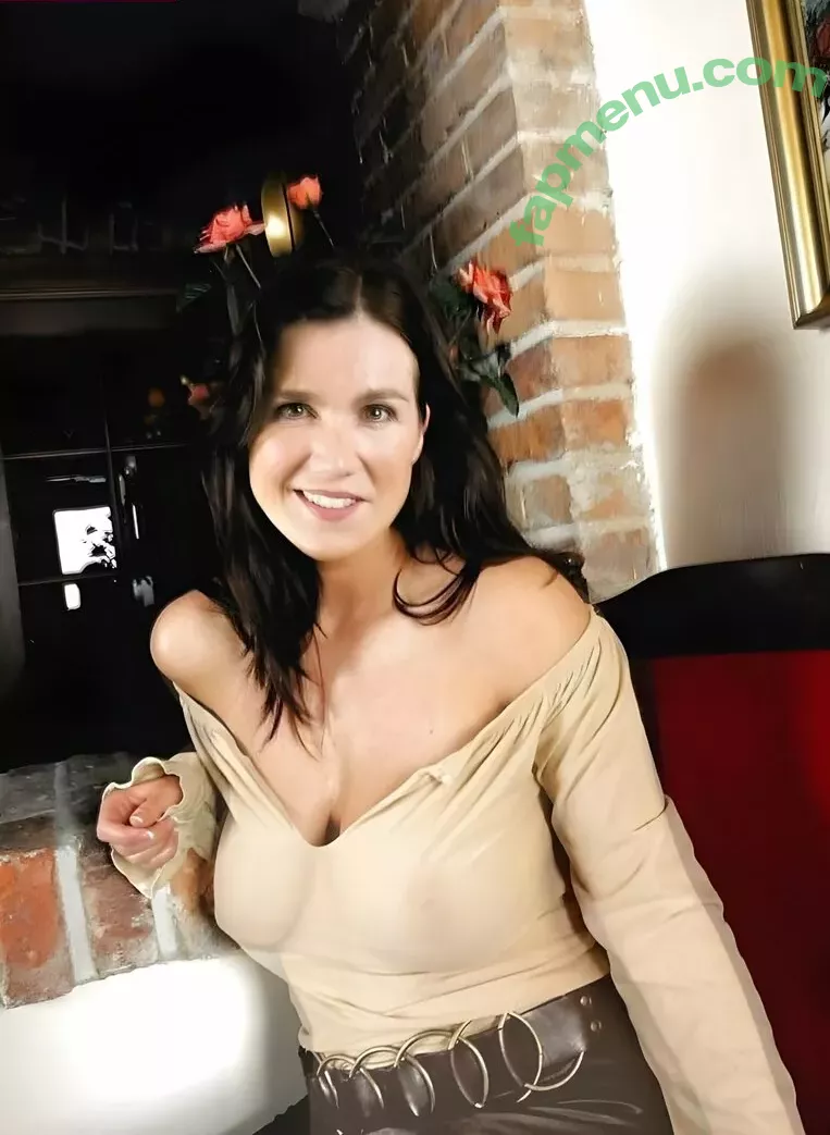 Susanna Reid nude photo #0044 (susannareid100)