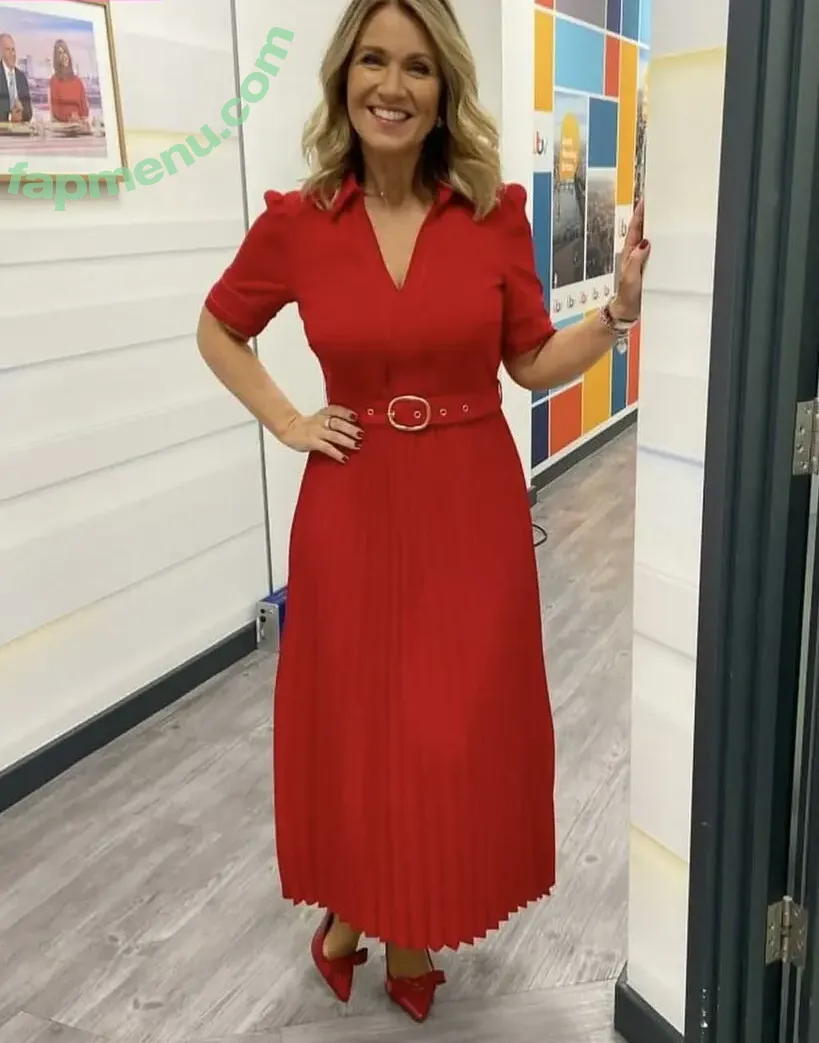 Susanna Reid nude photo #0614 (susannareid100)