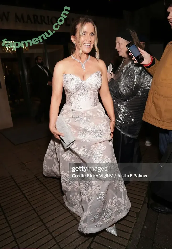 Susanna Reid nude photo #0686 (susannareid100)