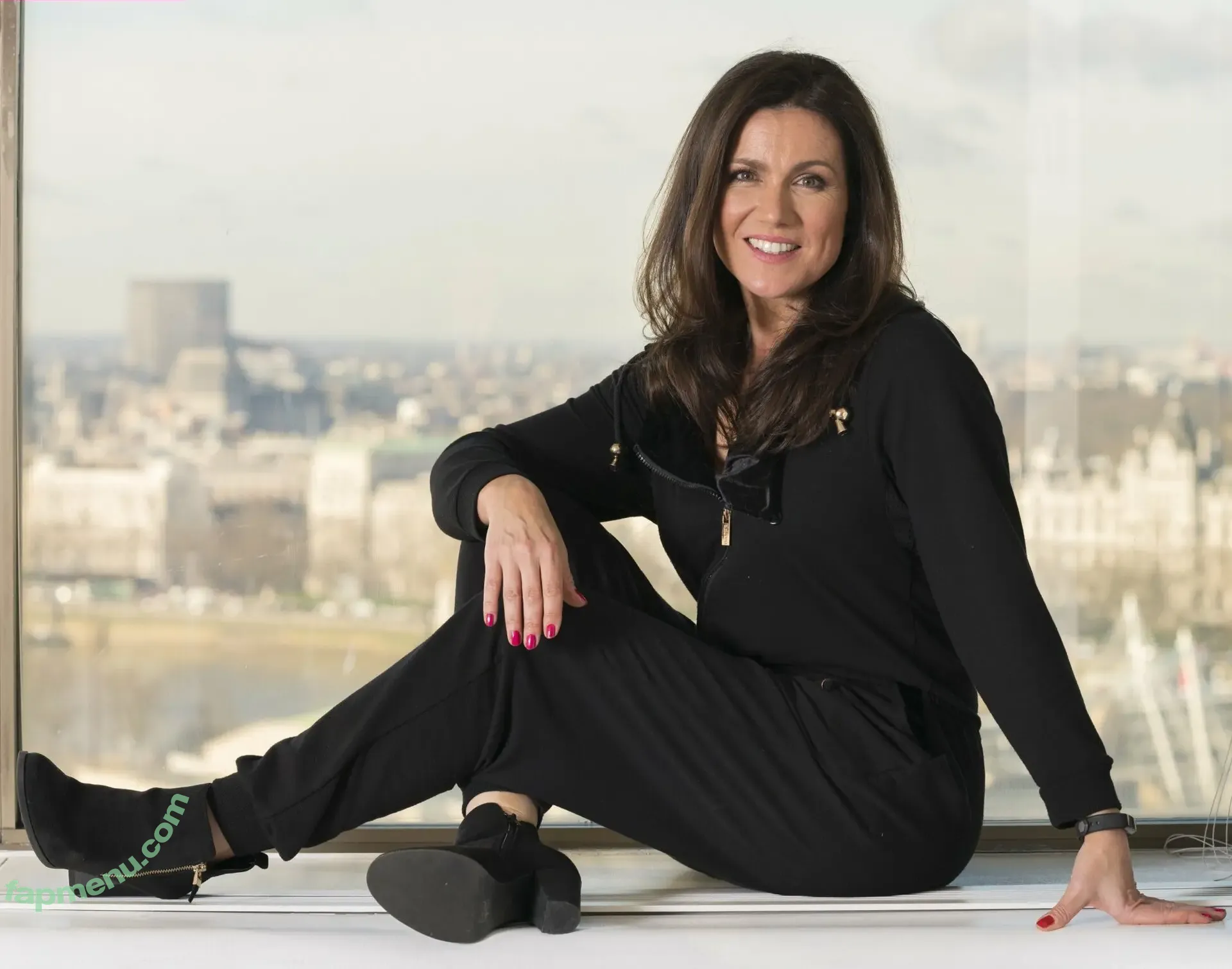 Susanna Reid nude photo #0891 (susannareid100)