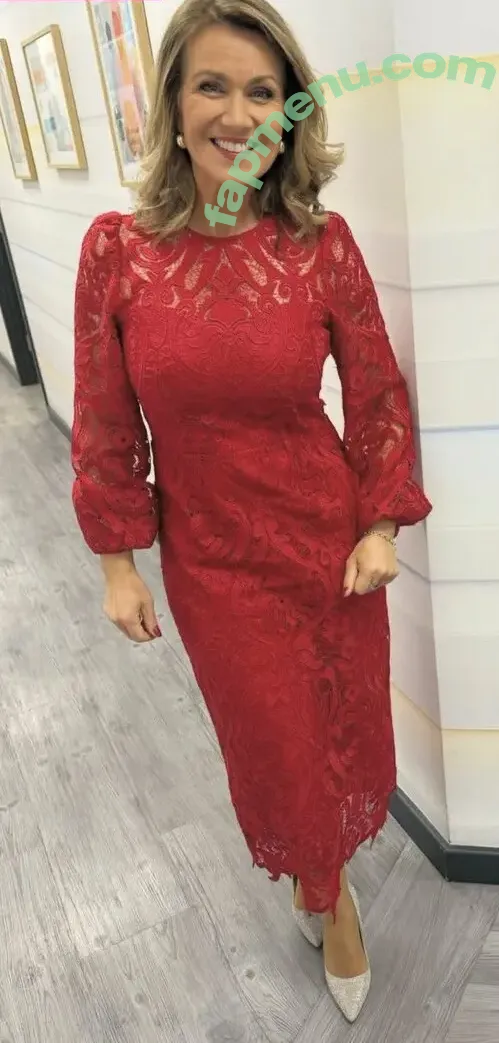 Susanna Reid nude photo #0909 (susannareid100)