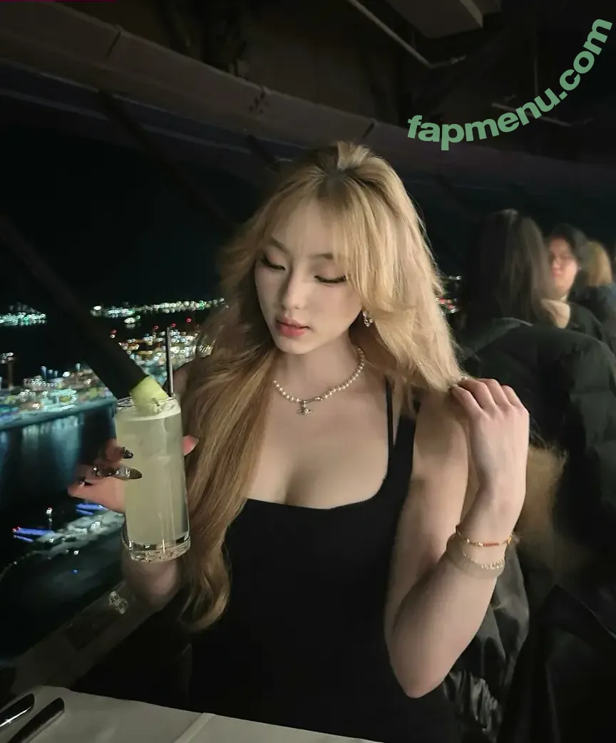 susansunn nude photo #0003 (susan_sun17)