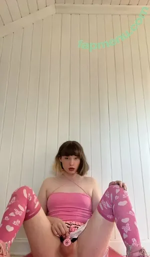 SusElida / itsellysaurus nude photo #0092