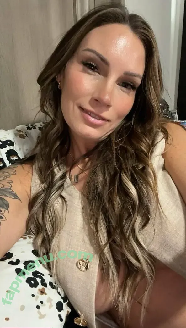susieonlyxo nude photo #0062 (susieonlyxo)