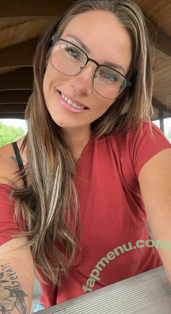 susieonlyxo nude photo #0067 (susieonlyxo)