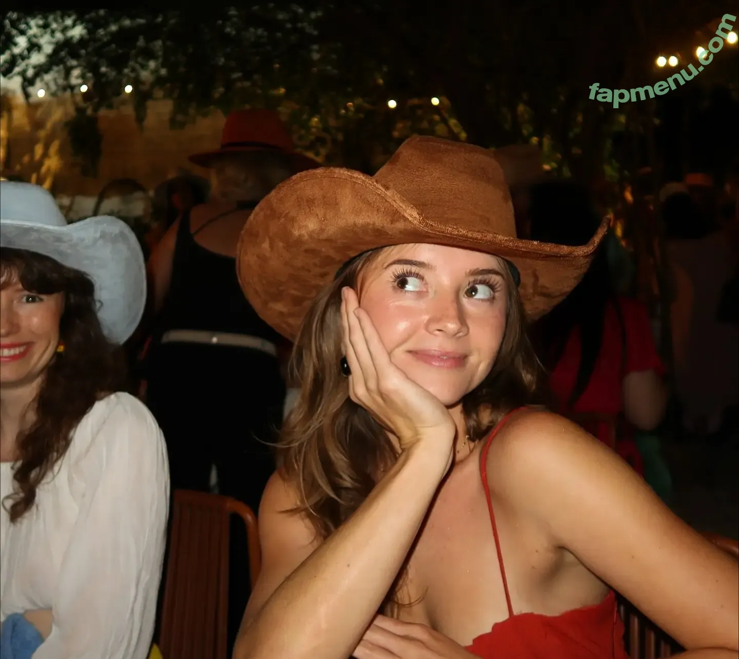 Susividal nude photo #0100 (Susividal)