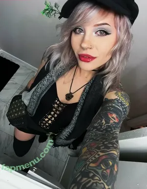 SuspiciousRavioli / sleepssmoke nude photo #0086