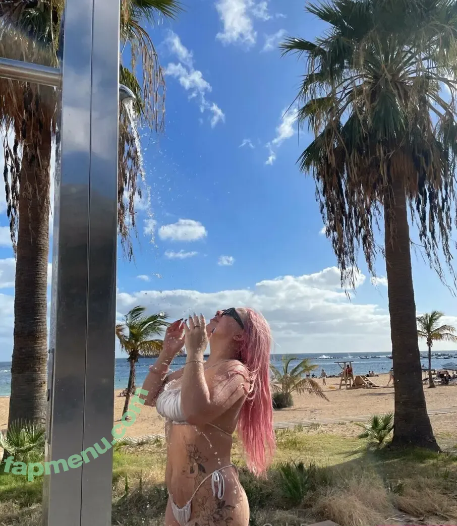 susselea nude photo #0013 (suseela_insta)