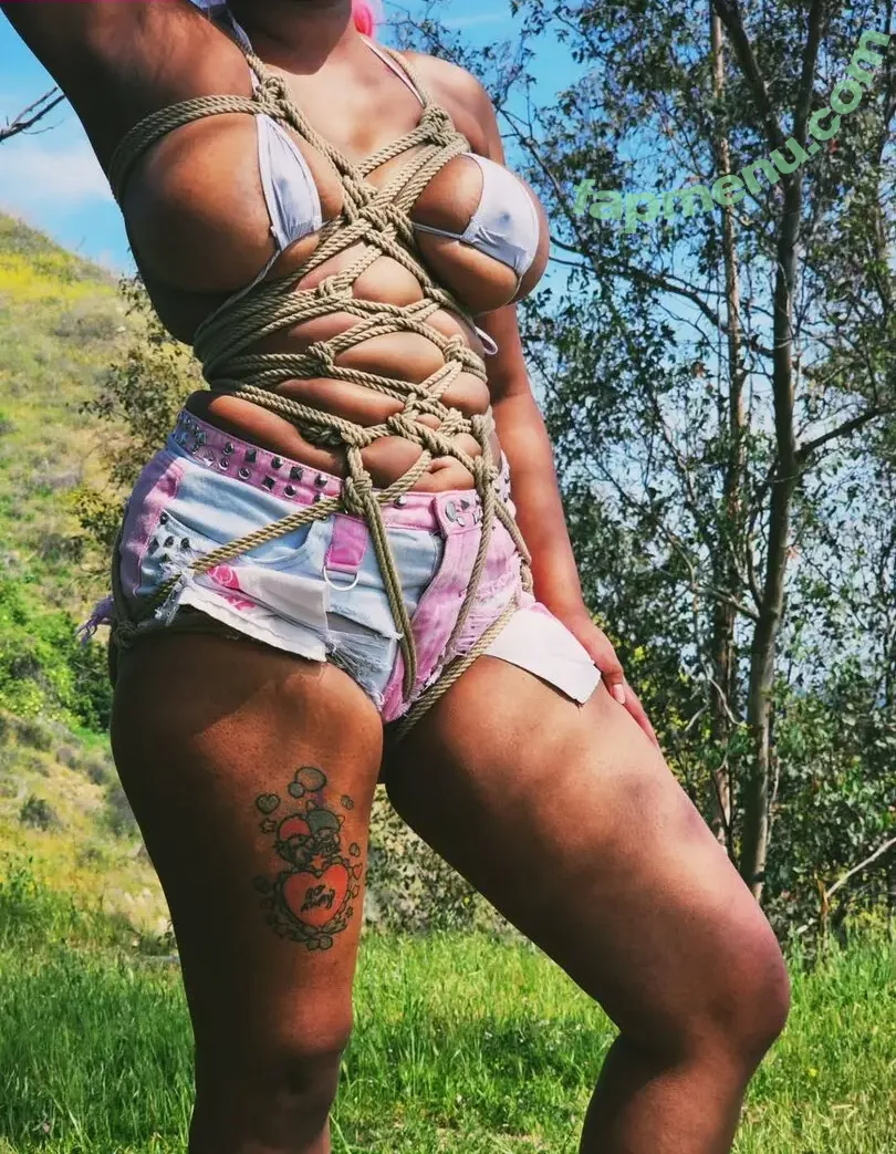 suuberrymxlk nude photo #0123 (suuberrymxlk)