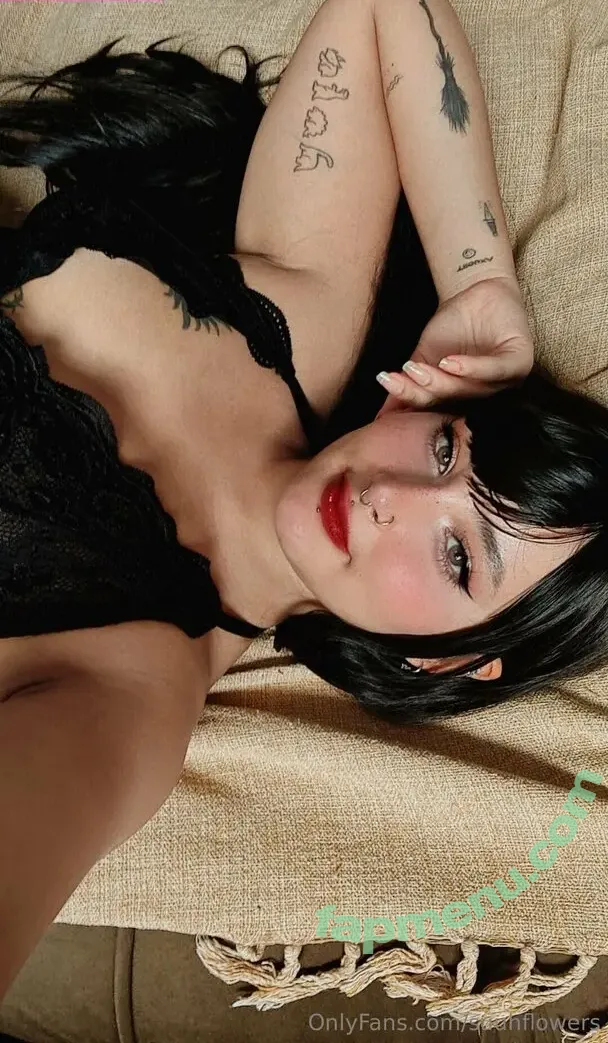 suuhflowers nude photo #0020 (suuhflowers)