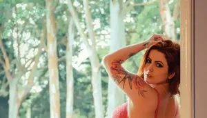  nude photo #0004