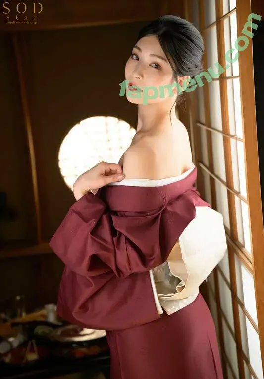 Suzu Honjo nude photo #0378 (honjo_suzu / honjosuzu)