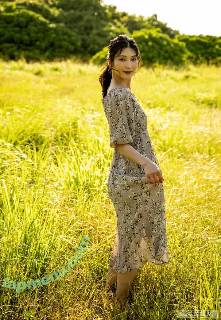 Suzu Honjo nude photo #0696 (honjo_suzu / honjosuzu)