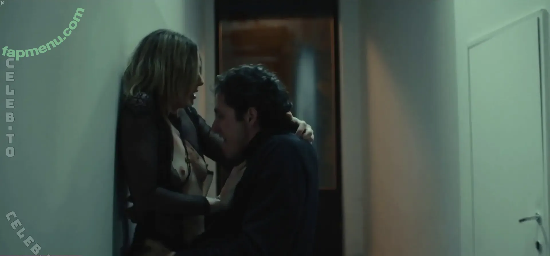 Svenja Jung nude photo #0106 (svenja.jung)