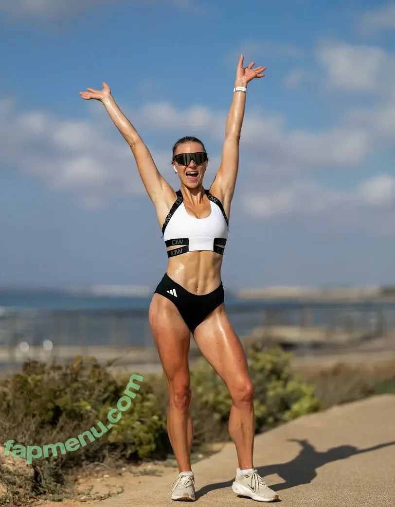 Svenja Sommer nude photo #0138 (svenjasommer)