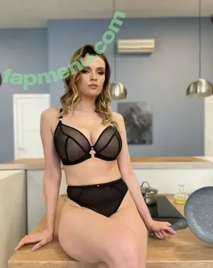 Sveta Koltunova / sveta.koltunova / sveta_koltunova nude photo #0390