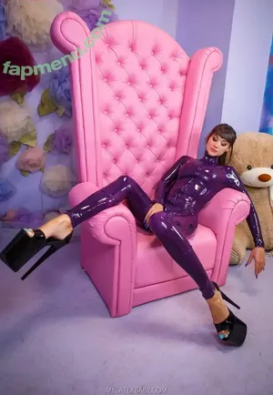 Svetlana Fedorkevich / gleammygirl / shinybae nude photo #0339