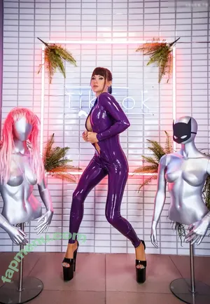 Svetlana Fedorkevich / gleammygirl / shinybae nude photo #0532