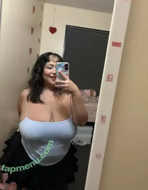 swaggymilkshake / swaggymiIkshake nude photo #0073