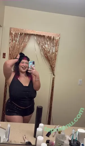 swaggymilkshake / swaggymiIkshake nude photo #0098