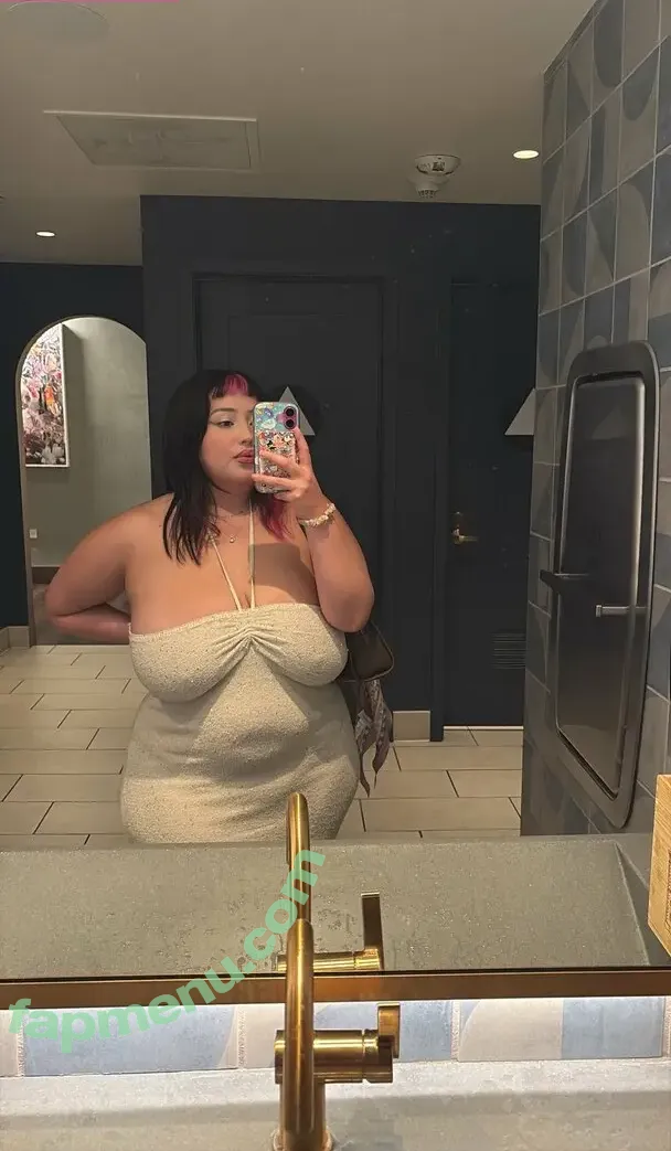 swaggymilkshake nude photo #0064 (swaggymiIkshake)