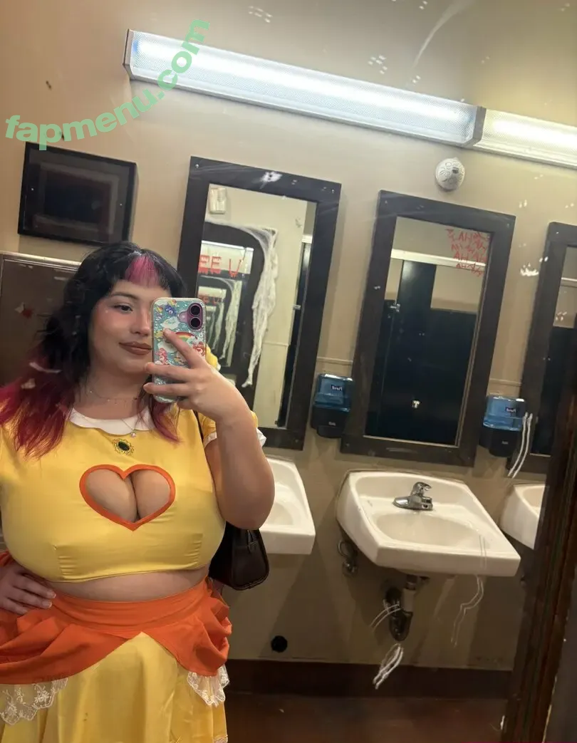 swaggymilkshake nude photo #0093 (swaggymiIkshake)