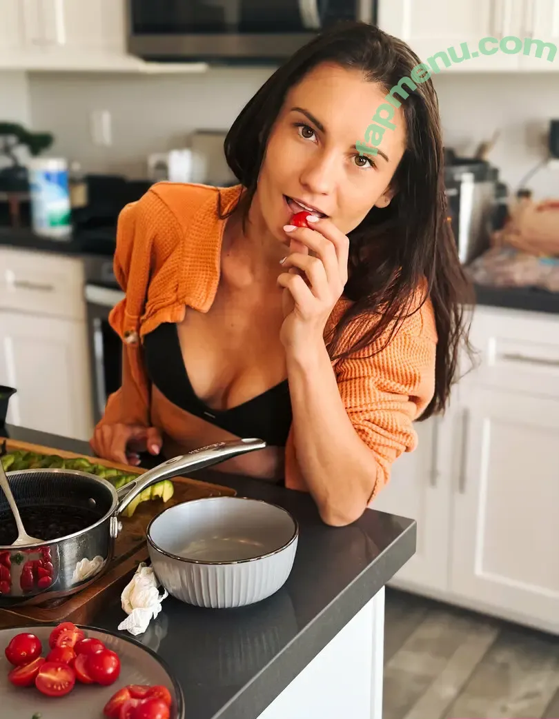 swanmia nude photo #0124 (swanmiami)