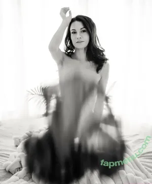 swanmiafree / marielswan nude photo #0021