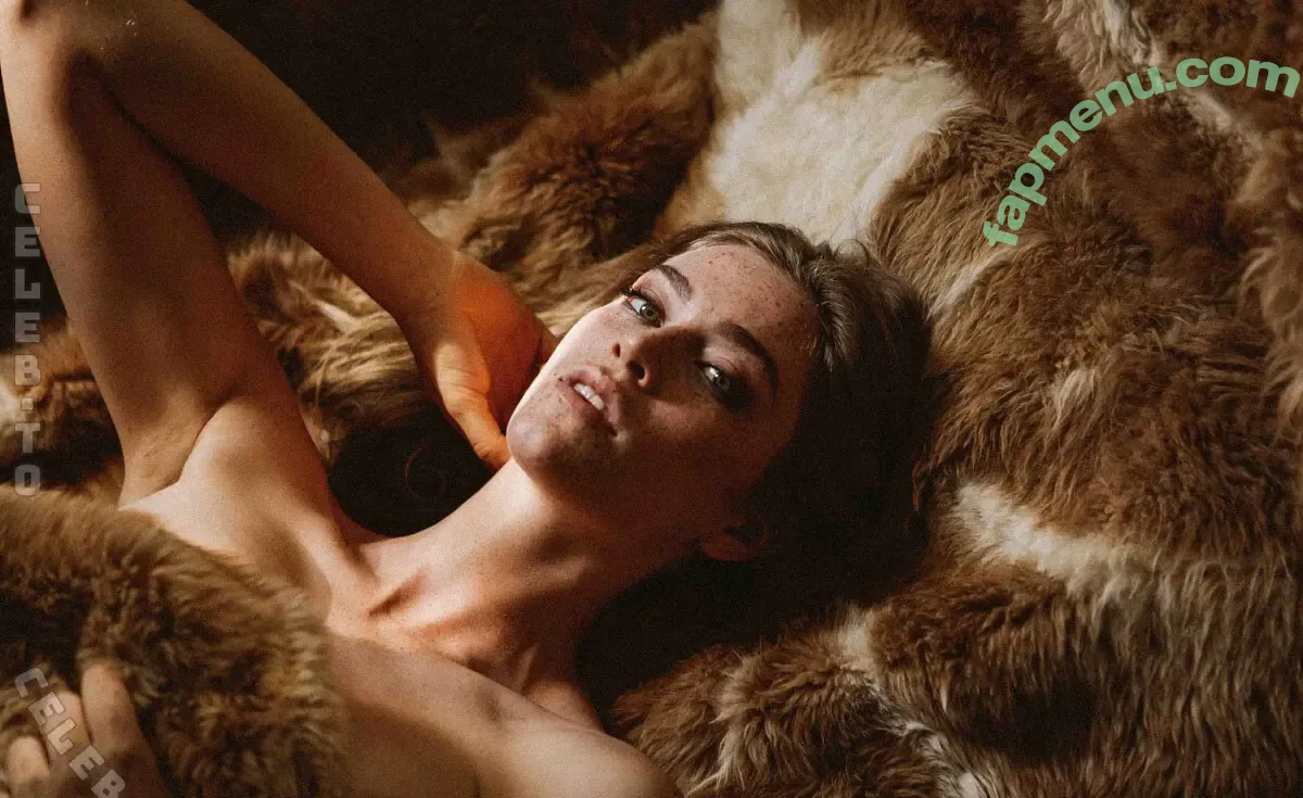 Swantje Paulina nude photo #0026 (swalina / therealswalina)