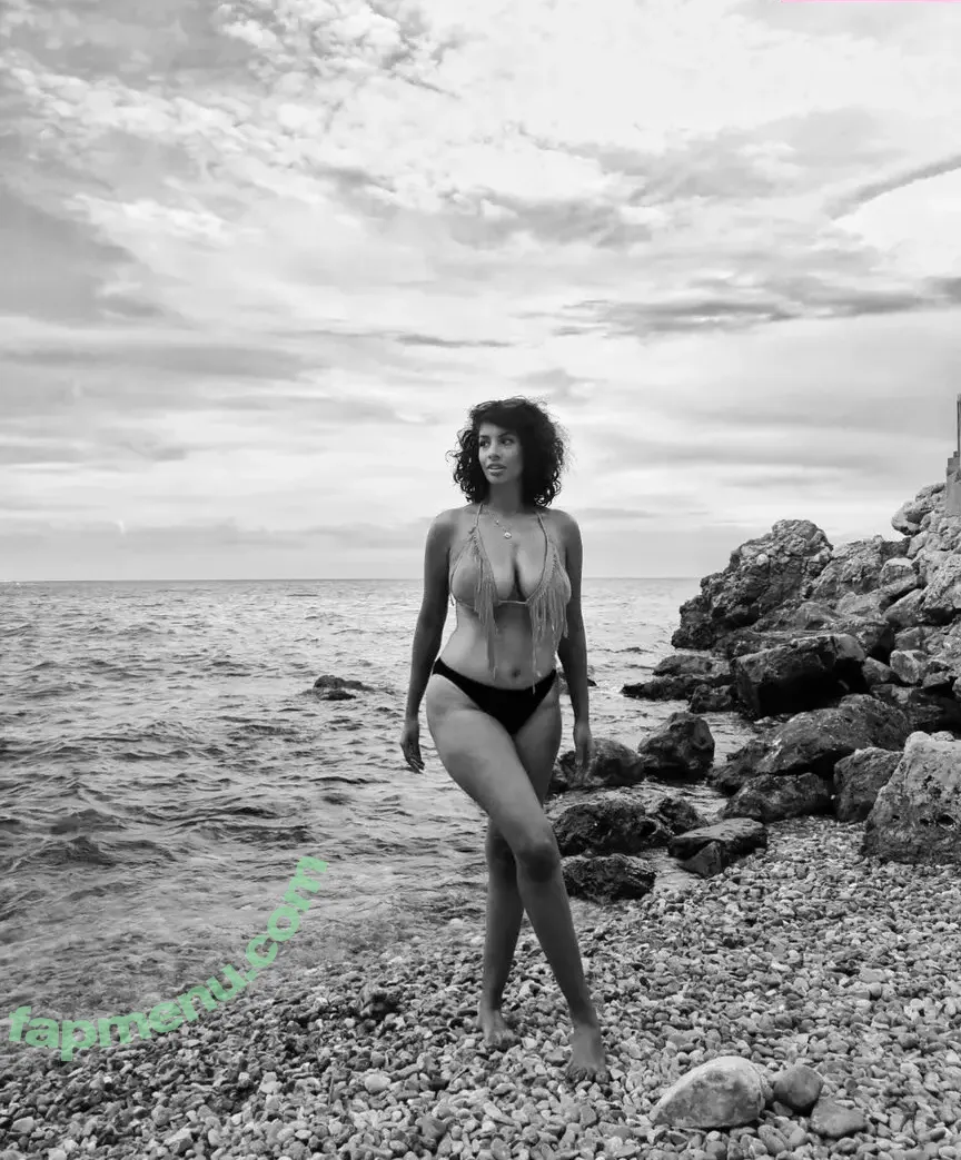 Swati Jain nude photo #0046 (Itsswatijain)