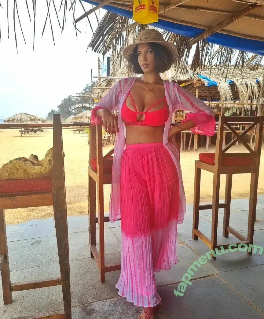 Swati Jain nude photo #0054 (Itsswatijain)