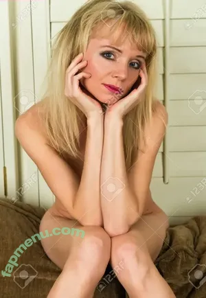  nude photo #0006