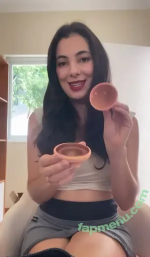 Sweet Carol / carolinarossi10 / curveswithcaroline nude photo #0170