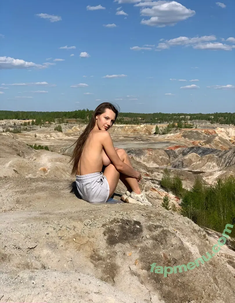 Sweet Elena nude photo #0009 (Favorite_girl / elenasweetxo / sweetelenasbakery)
